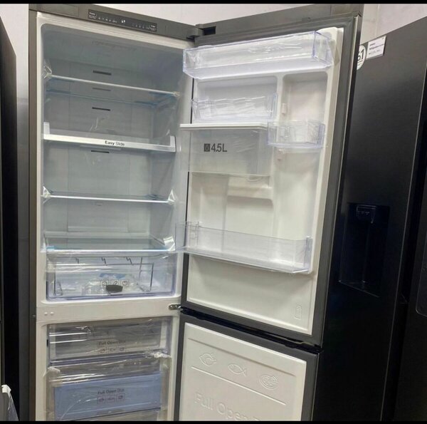 Double door Fridge