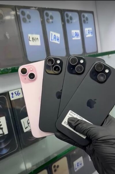 iPhone 15simple disponible en quasi neuf 