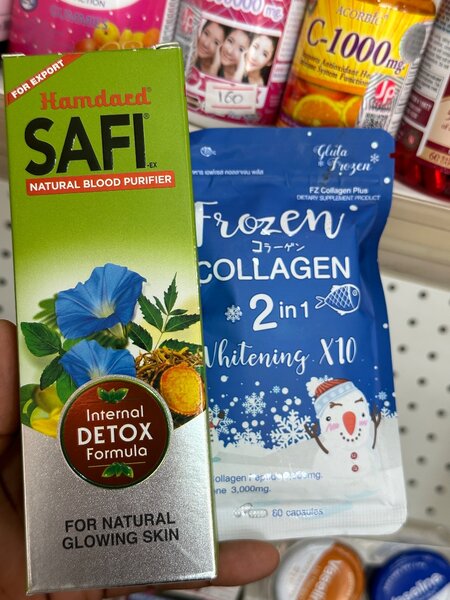 Safi and Collagen capsules