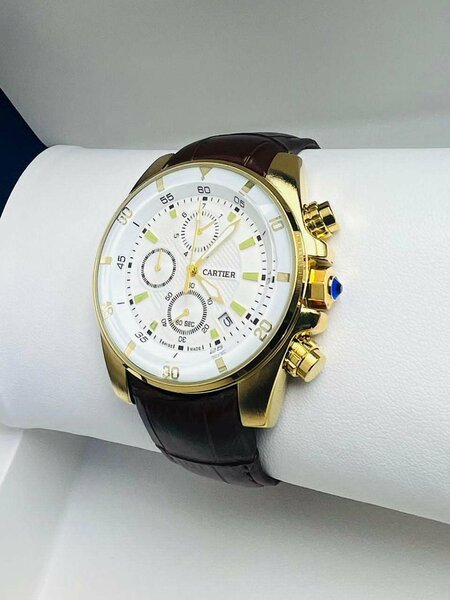 MONTRE LUXE HOMME CARTIER ET AUTRES