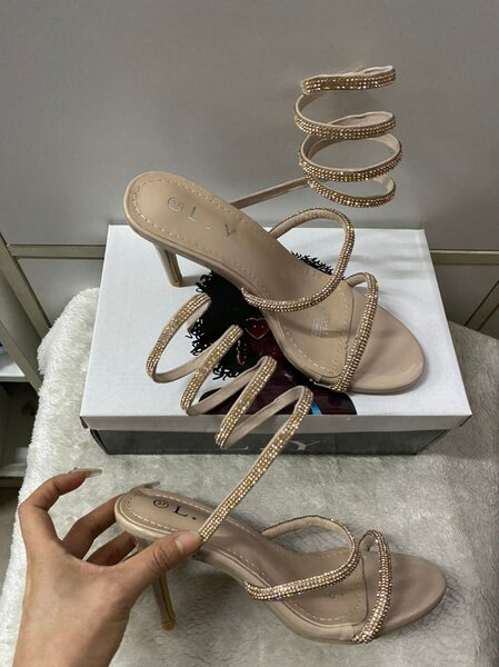 Heels sa