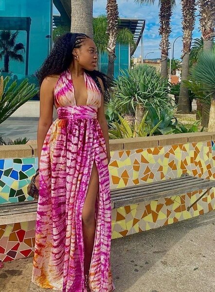 Robe décolletée sexy