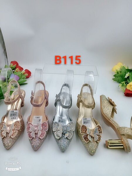 Kids heel sandals