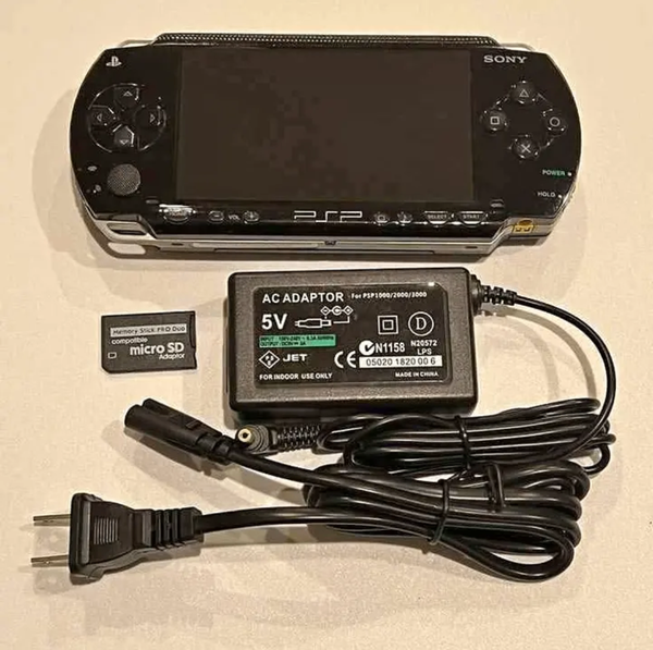 Console Portable PSP avec Accessoires