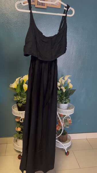 Robe longue élégante noire
