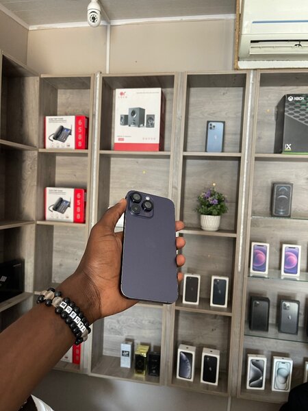 iPhone 14 Pro max