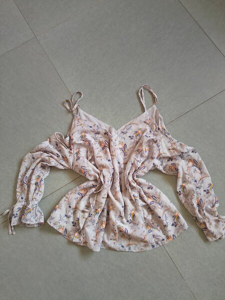 Ladies Tops