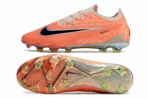 PAIRE DE MAGRE
