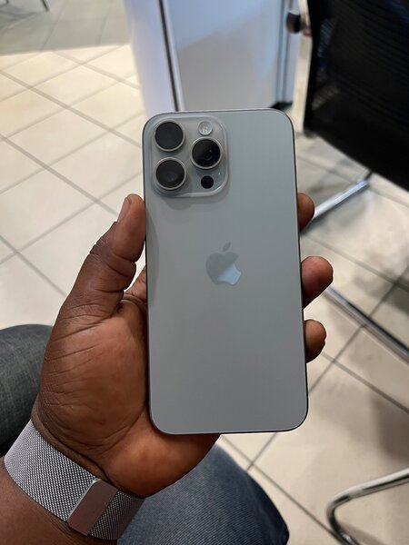 iPhone 15 pro Max 256 gb
