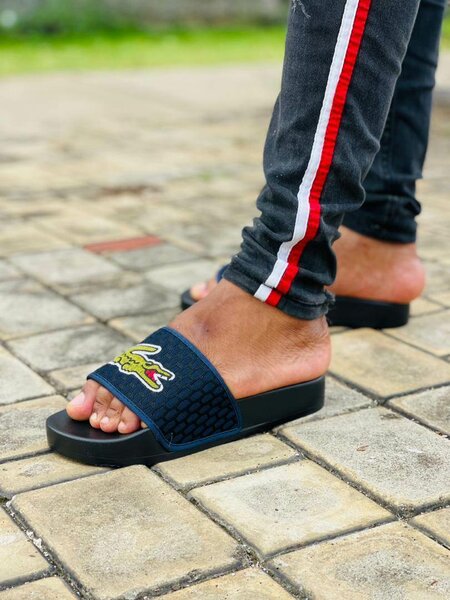 Claquettes confort tendance
