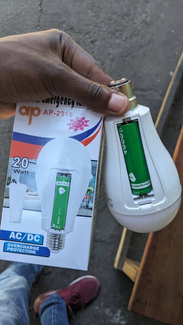 Rechargeable bulbs