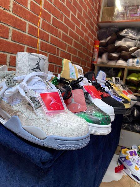 Jordan 4 baskets