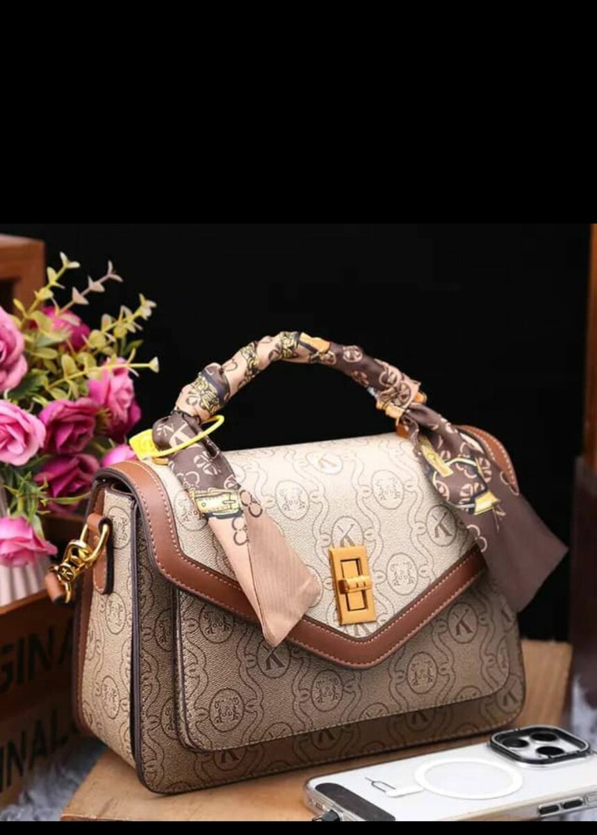 Sac à main élégant motif floral