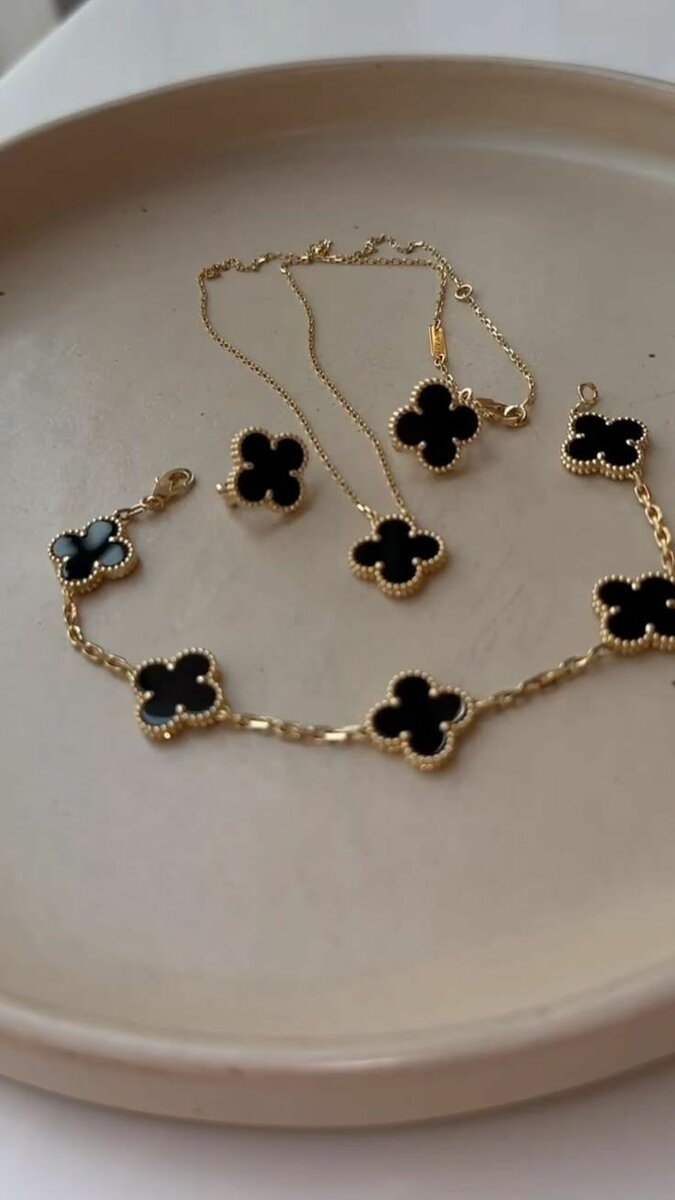 Parure Bijoux Fleurs Noir