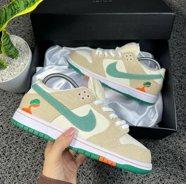 Nike SB Dunk low