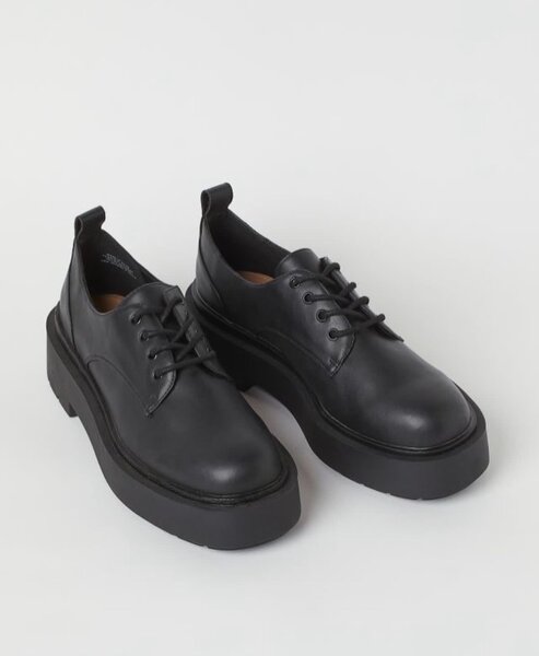 Shoe