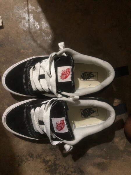 Vans knu school
