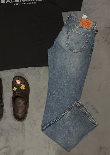 Jeans size 34