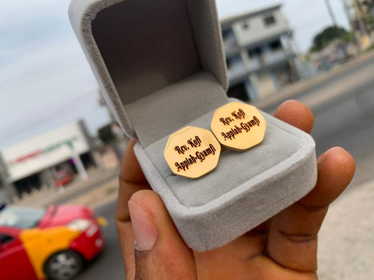 Cufflinks