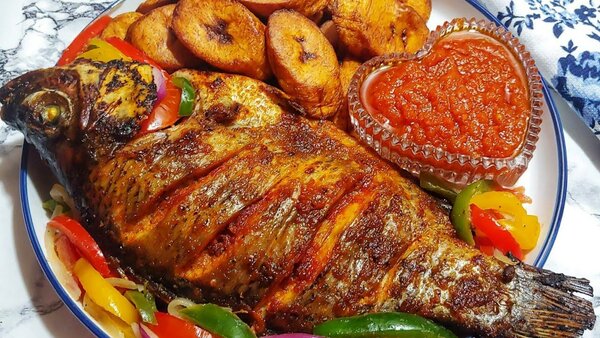 Poisson Grillé & Poulet Épicé