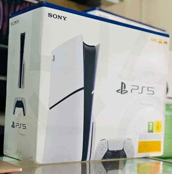 Ps5 slim 1T( Neuf )
