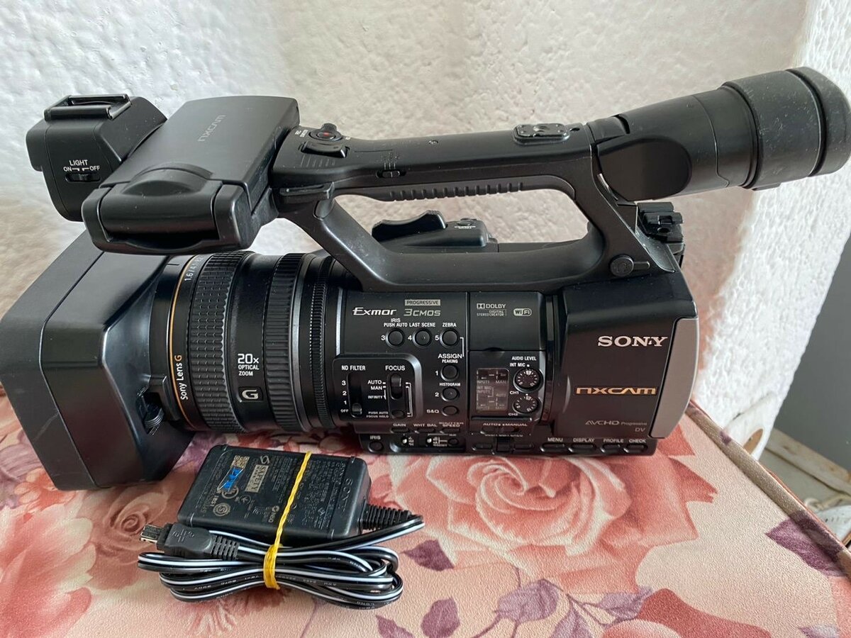 SONY NX3