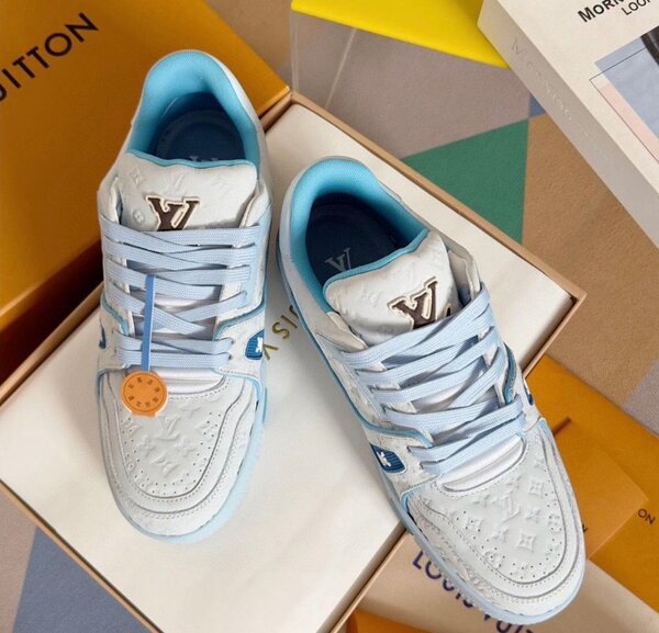 Chaussures LV