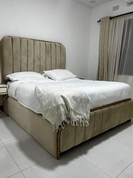 Double bed 
