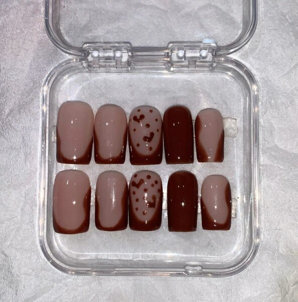 Presson Nails