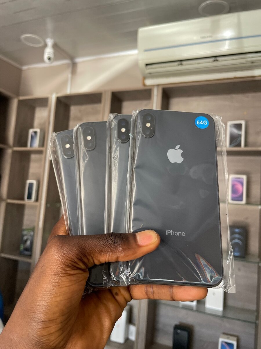 iPhone X