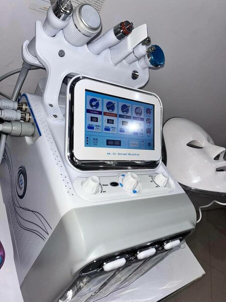 Hydra facial