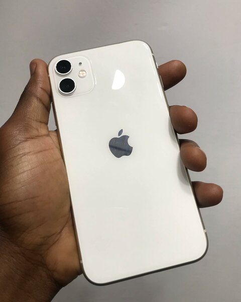 IPhone 11 silver