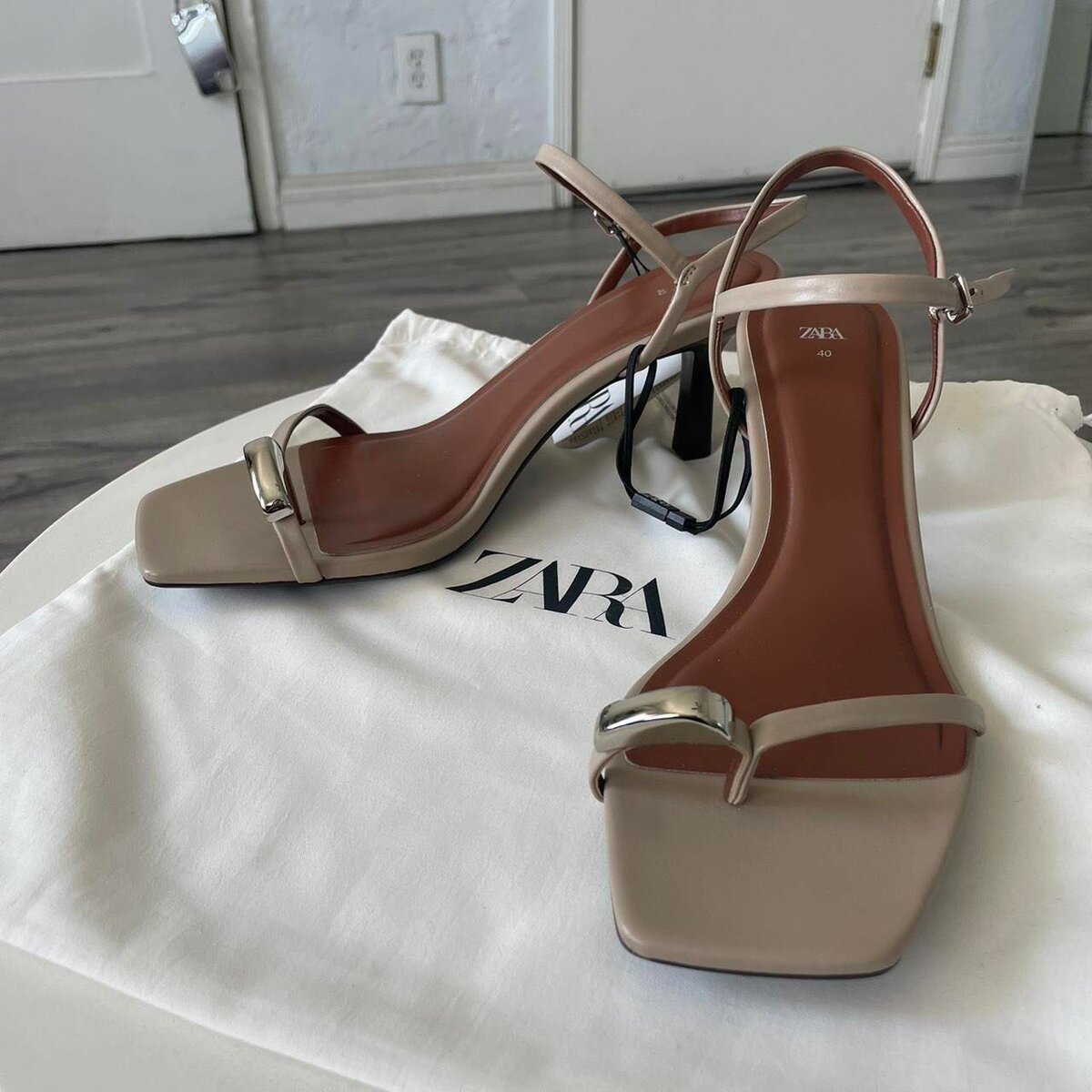 Sandals heel