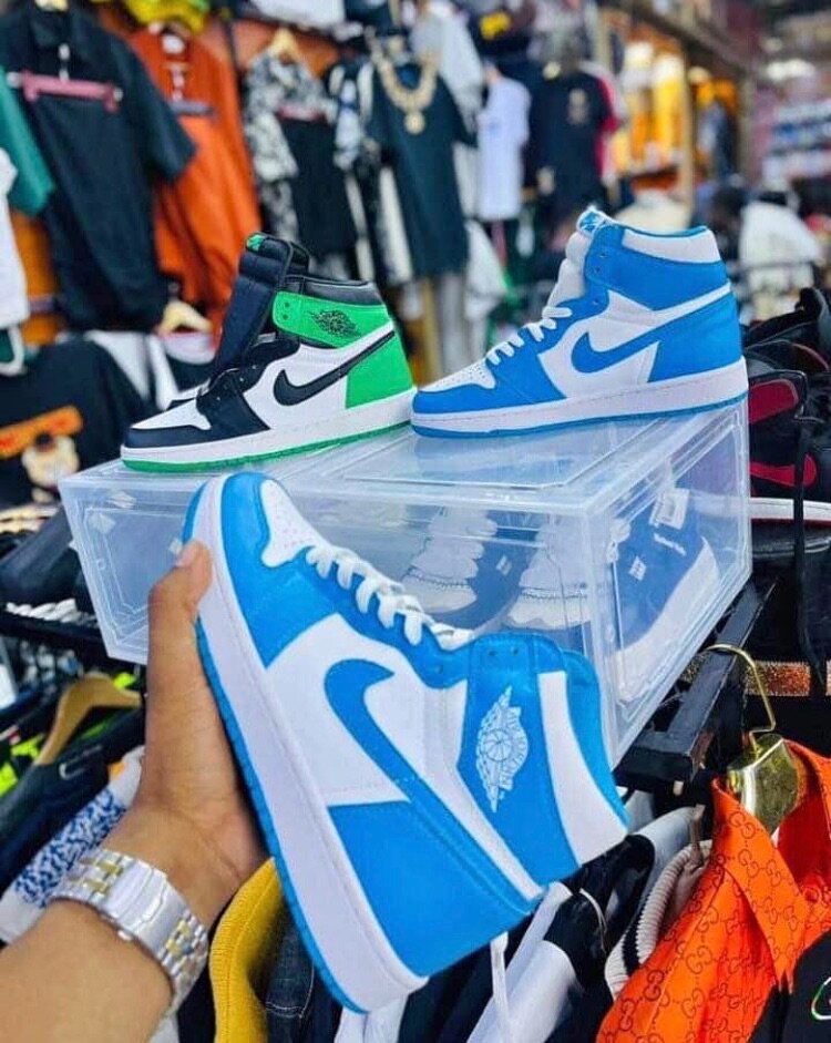 High cuts Jordans 1
