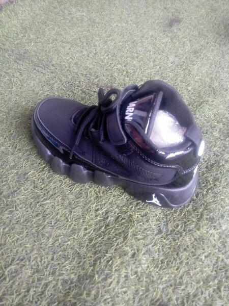 Kids Sneakers