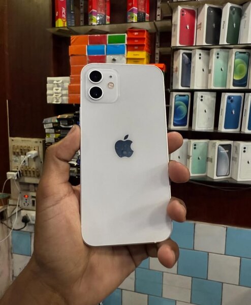 iPhone 12