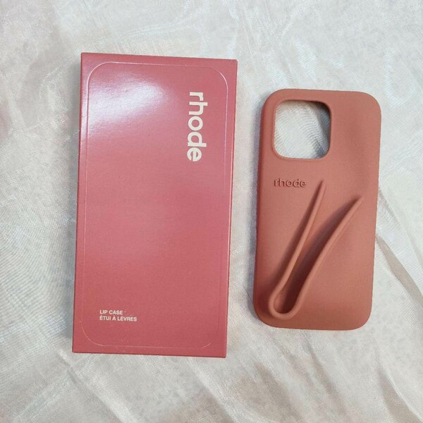 Rhode Gloss&case iphone 12/13