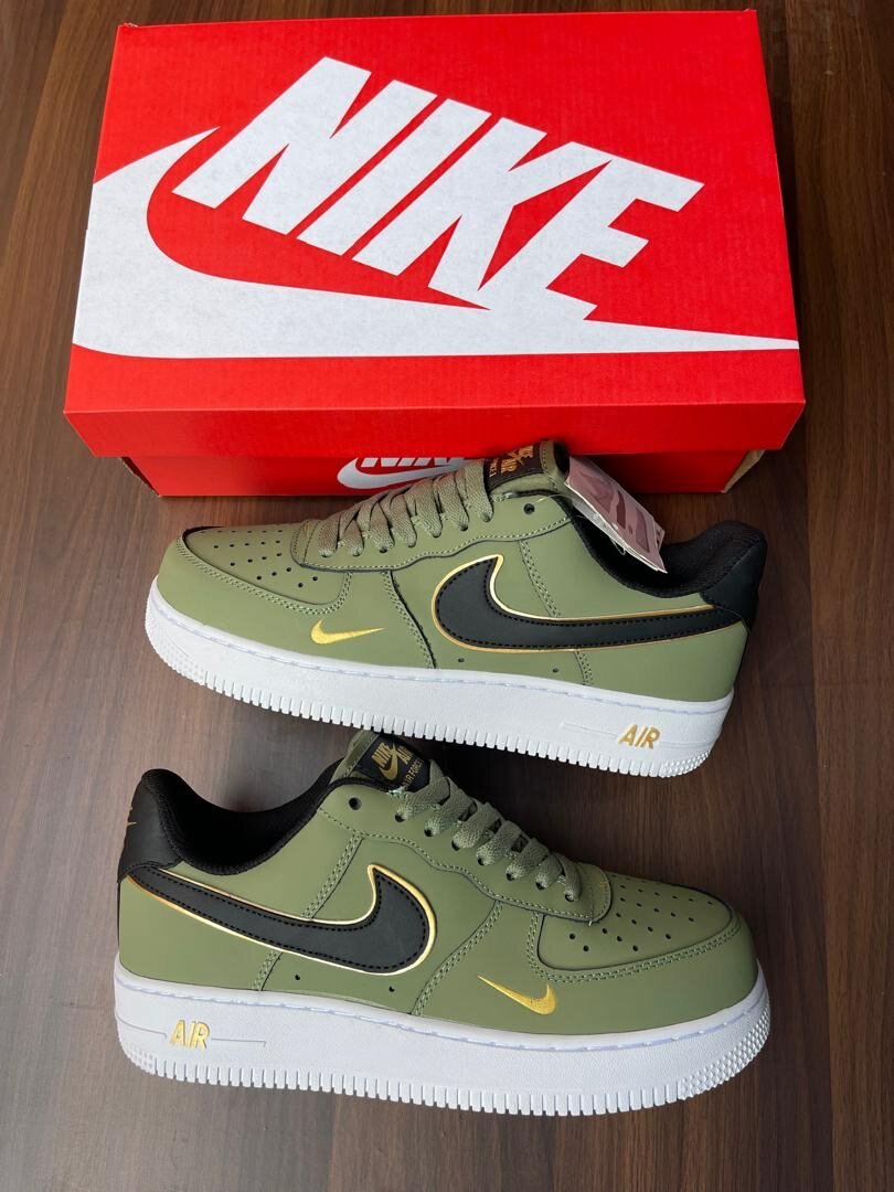 NIKE AIRFORCE DUNK