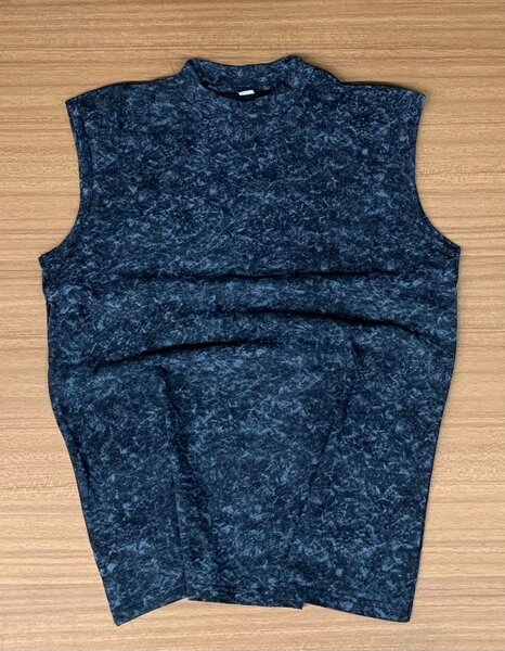 Sleeveless T shirts