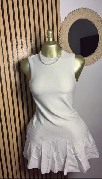 Robe blanche élégante