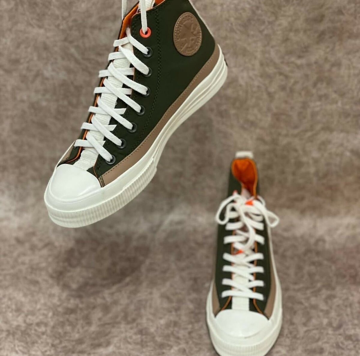 CONVERSE CLASSIC
