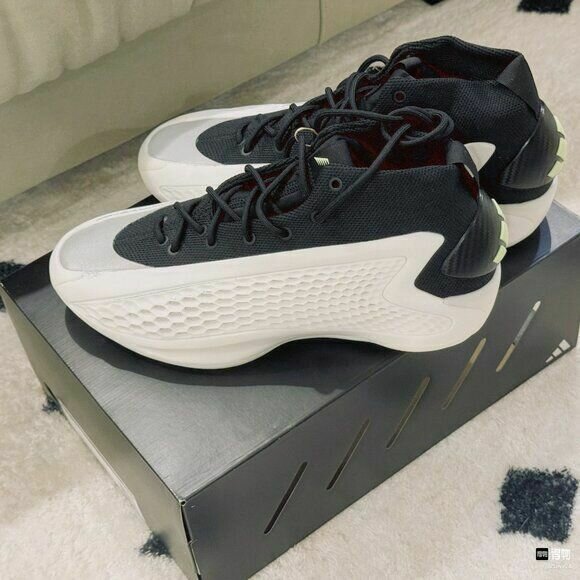 ADIDAS AE1