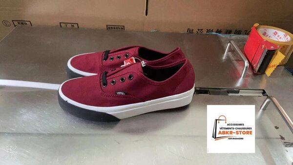 VANS DISPONIBLE