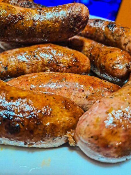 Saucisses grillées savoureuses