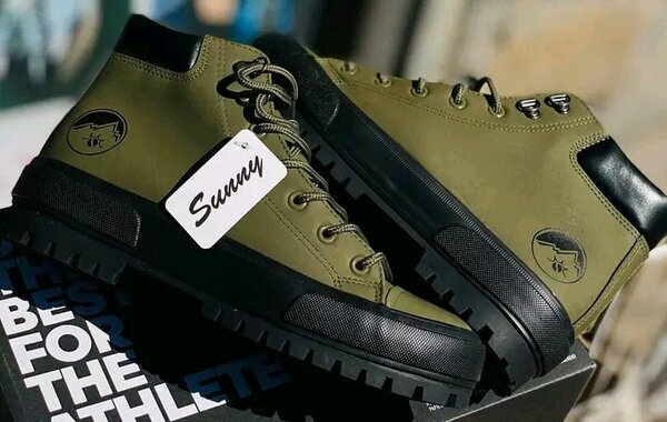 Men's boots