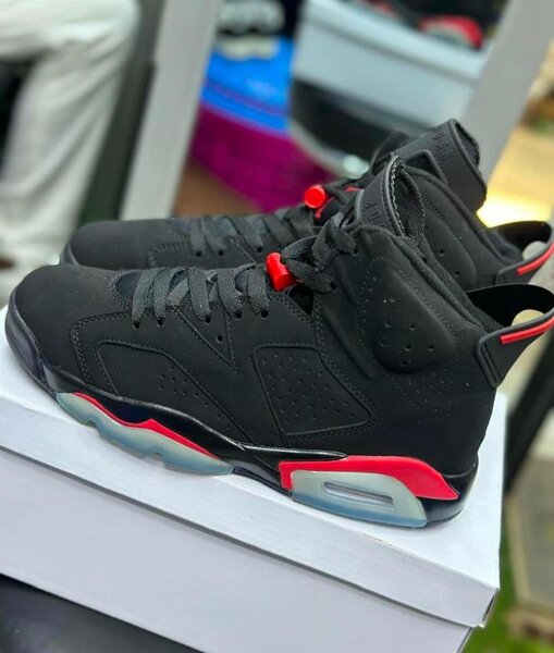 Jordan rétro 6