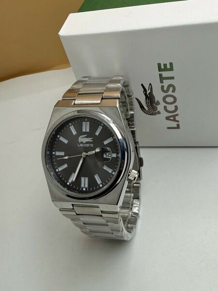 Montre de Luxe Lacoste