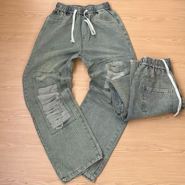 Baggy jeans
