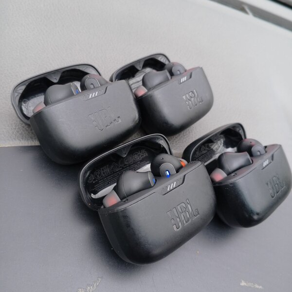 JBL tune230 NC-TWS