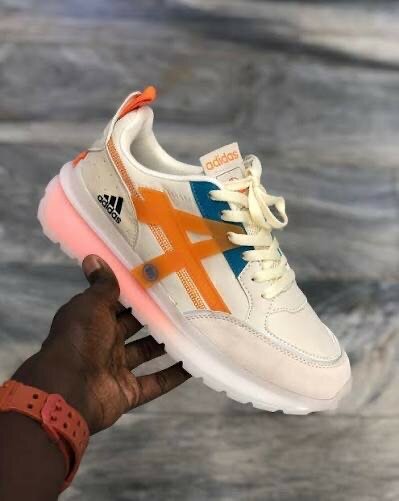 Chaussures de sport Adidas